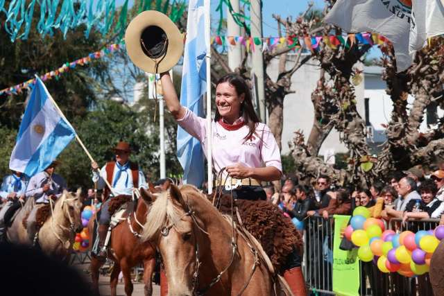El intendente Suaid acompaño a la querida ciudad de Ituzaingó en la celebración de sus 161 años de historia